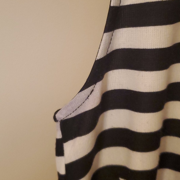 ⛱3/$20 Black and Off-White Striped Dress - Picture 6 of 7
